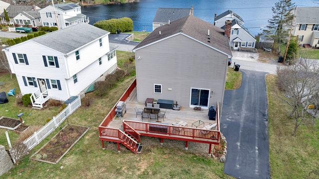 31 Glen Echo Shore Rd, Charlton, MA 01507