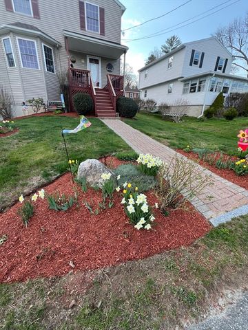 31 Glen Echo Shore Rd, Charlton, MA 01507
