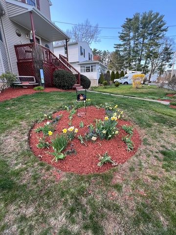31 Glen Echo Shore Rd, Charlton, MA 01507
