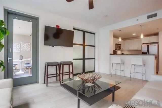 1150 J St 418, San Diego, CA 92101