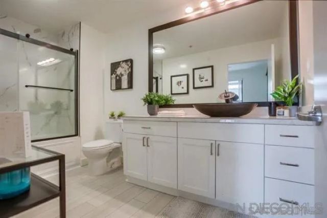 1150 J St 418, San Diego, CA 92101
