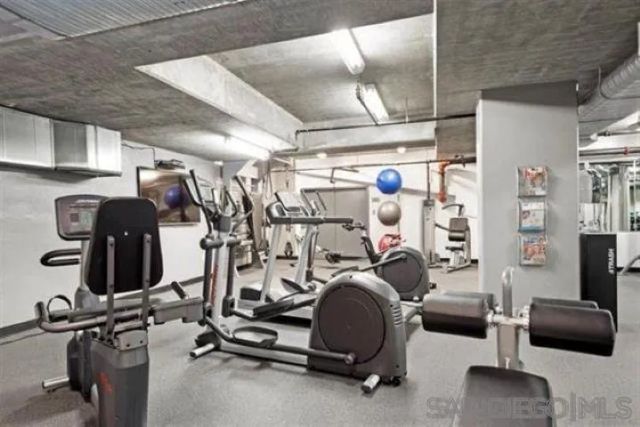1150 J St 418, San Diego, CA 92101