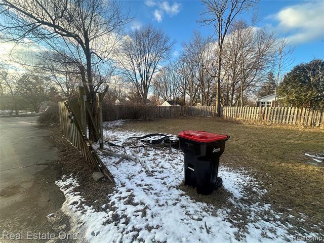 21130 Seminole Street, Southfield, MI 48033