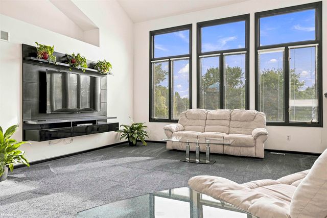 47042 Willingham Way, Shelby Twp, MI 48315