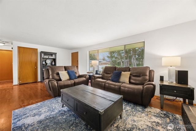 8720 20th Street E, Edgewood, WA 98371