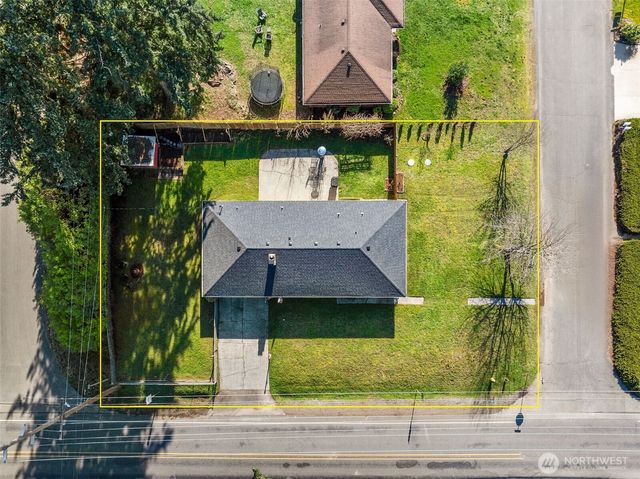 8720 20th Street E, Edgewood, WA 98371