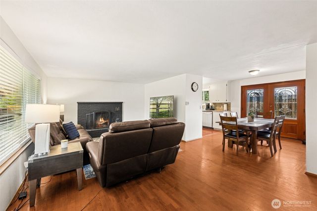 8720 20th Street E, Edgewood, WA 98371