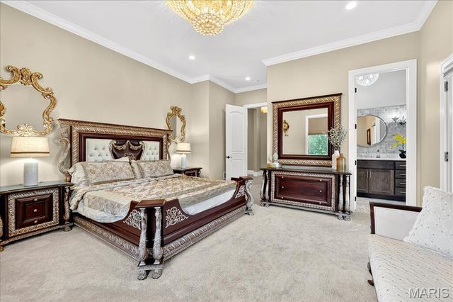 13354 Thornhill Drive, St Louis, MO 63131