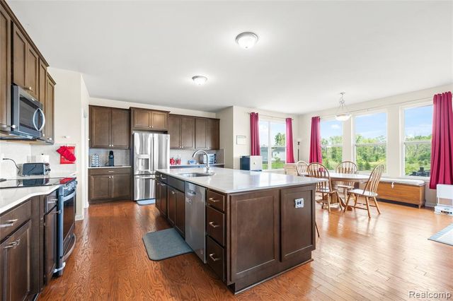 58714 Sella Drive, South Lyon, MI 48178