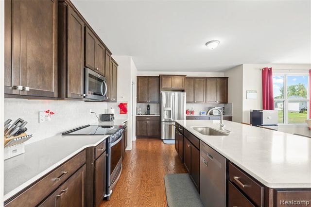 58714 Sella Drive, South Lyon, MI 48178