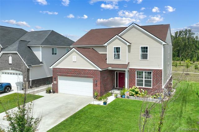 58714 Sella Drive, South Lyon, MI 48178