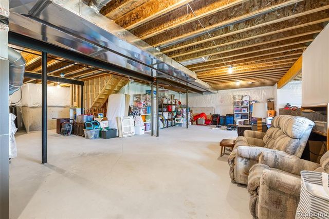 58714 Sella Drive, South Lyon, MI 48178