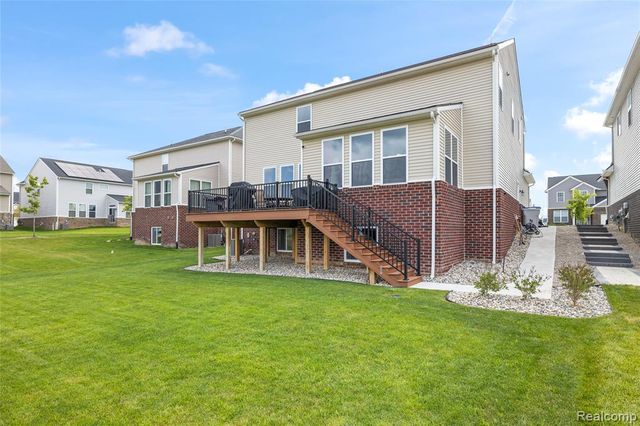 58714 Sella Drive, South Lyon, MI 48178