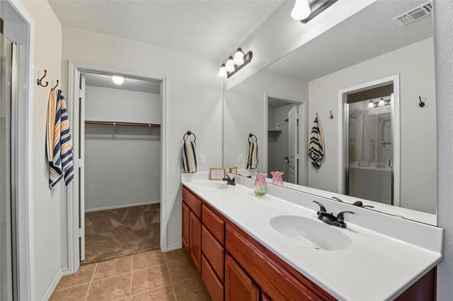 2411 Settlement RD, Copperas Cove, TX 76522