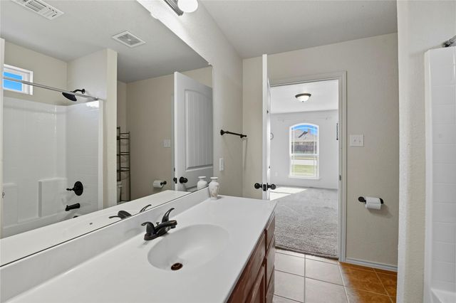 2411 Settlement RD, Copperas Cove, TX 76522