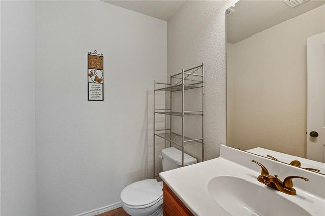 2411 Settlement RD, Copperas Cove, TX 76522