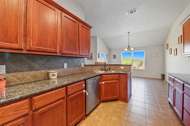 2411 Settlement RD, Copperas Cove, TX 76522