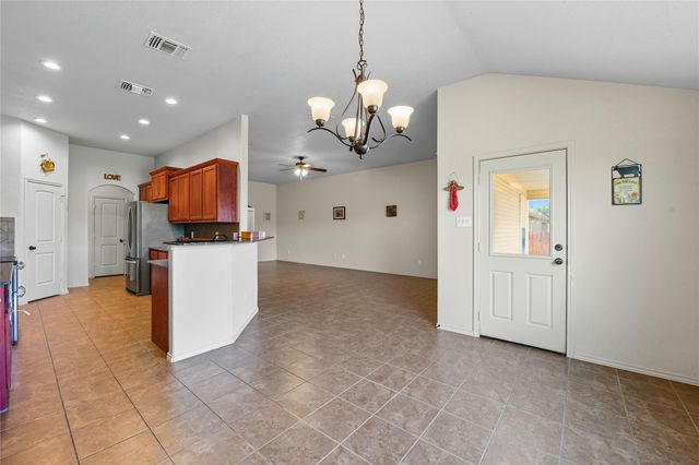 2411 Settlement RD, Copperas Cove, TX 76522