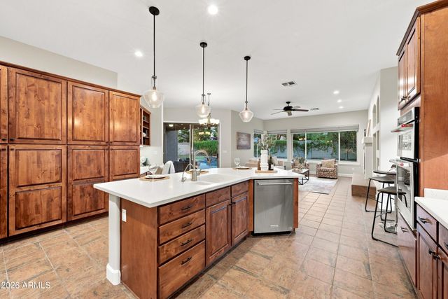 481 E VERMONT Drive, Gilbert, AZ 85295