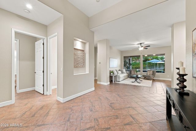 481 E VERMONT Drive, Gilbert, AZ 85295