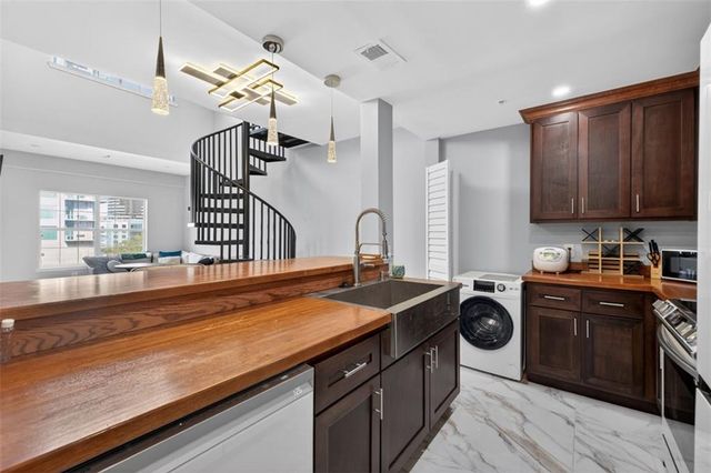 1074 Peachtree NE Walk B505, Atlanta, GA 30309