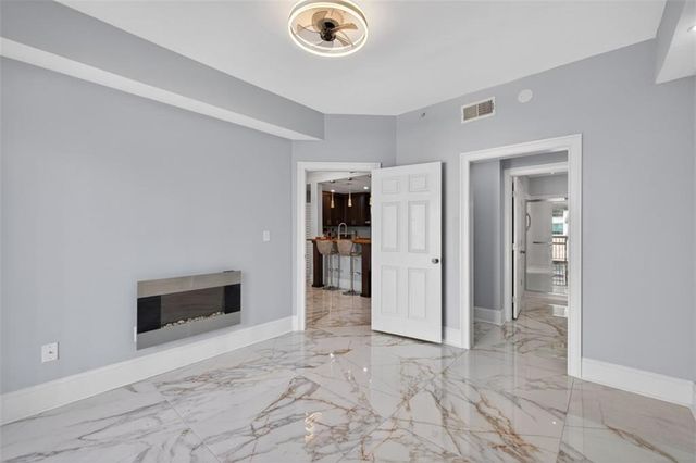 1074 Peachtree NE Walk B505, Atlanta, GA 30309