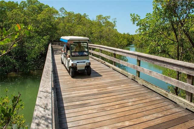 8445 Abbington CIR # 712, Naples, FL 34108