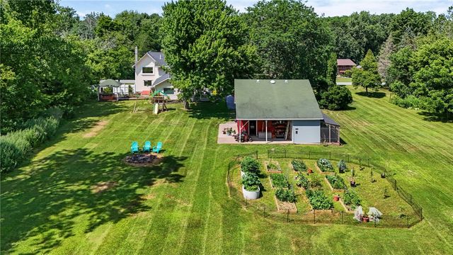 956 Willits Rd, Ontario, NY 14519