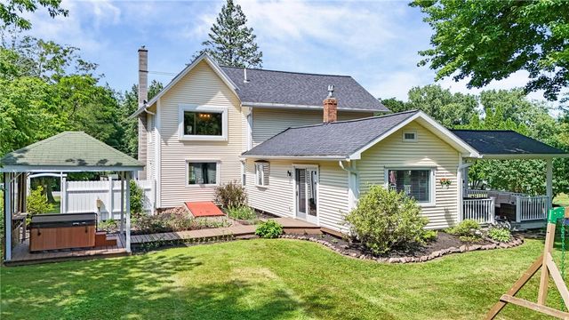 956 Willits Rd, Ontario, NY 14519