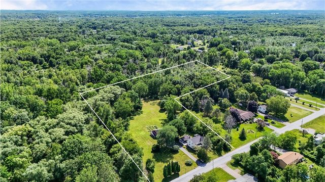 956 Willits Rd, Ontario, NY 14519