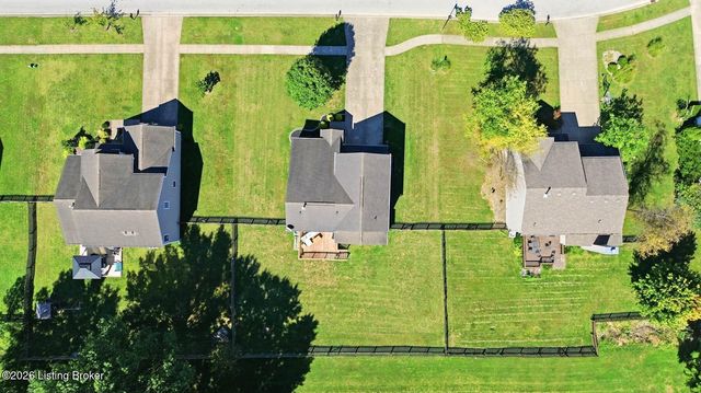 2005 Cherry Creek Rd, La Grange, KY 40031