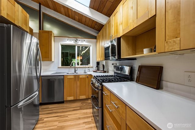2908 Fishtrap Loop NE, Olympia, WA 98506