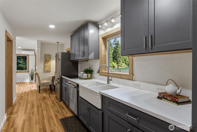 2908 Fishtrap Loop NE, Olympia, WA 98506