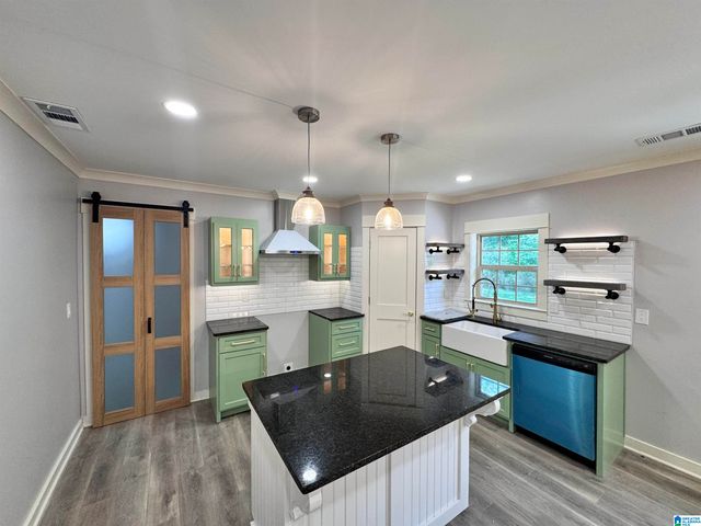 1824 LANE DRIVE, Leeds, AL 35094