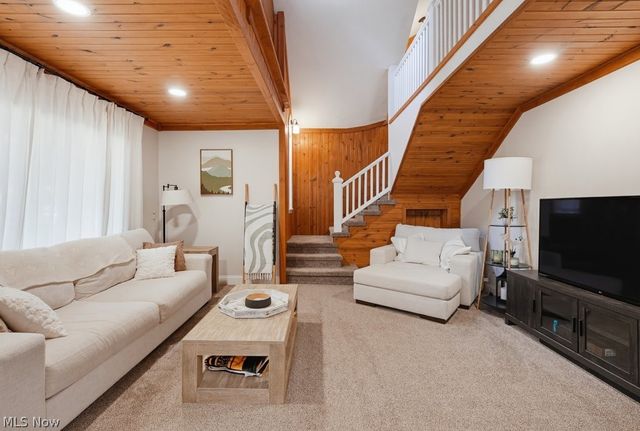 138 Ferguson Drive, Tallmadge, OH 44278