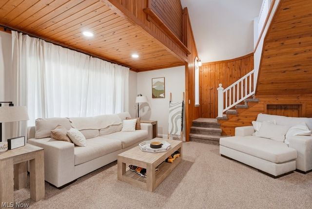 138 Ferguson Drive, Tallmadge, OH 44278