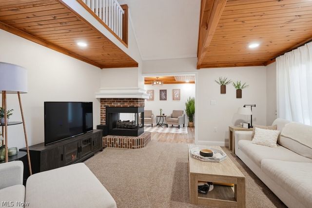 138 Ferguson Drive, Tallmadge, OH 44278