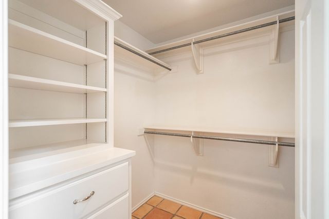 1202 Country Club Dr, Midland, TX 79701