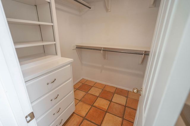 1202 Country Club Dr, Midland, TX 79701