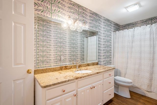 1202 Country Club Dr, Midland, TX 79701