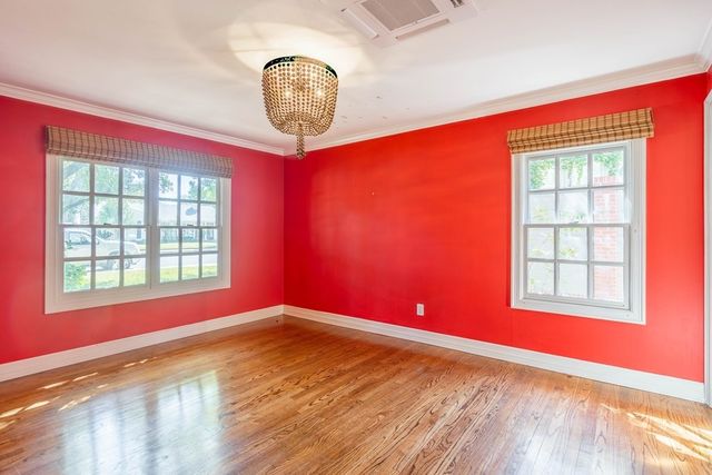 1202 Country Club Dr, Midland, TX 79701