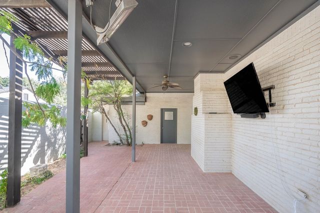 1202 Country Club Dr, Midland, TX 79701