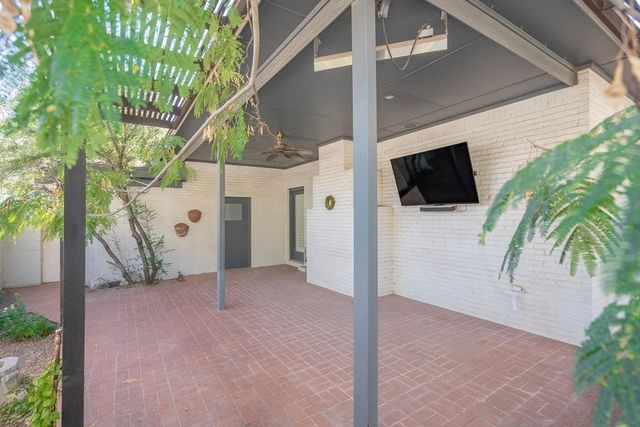 1202 Country Club Dr, Midland, TX 79701