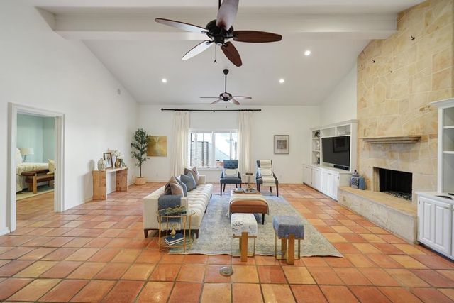 1202 Country Club Dr, Midland, TX 79701