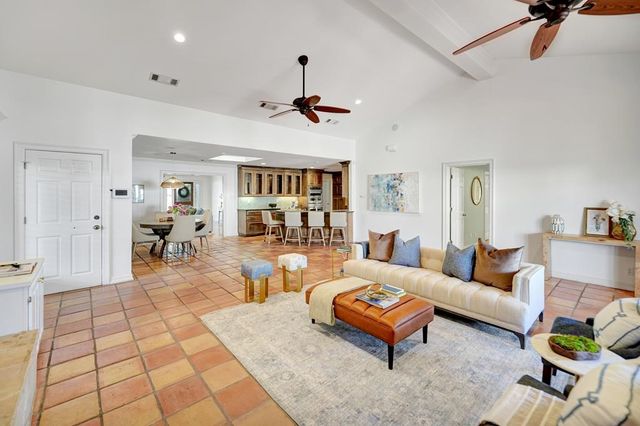 1202 Country Club Dr, Midland, TX 79701