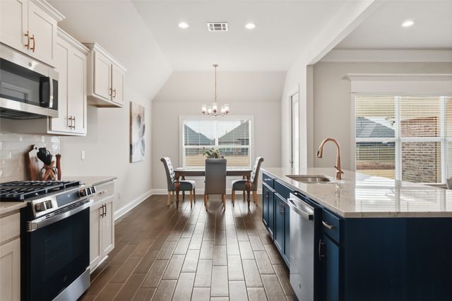 330 Prien Lake Loop, Bossier City, LA 71111