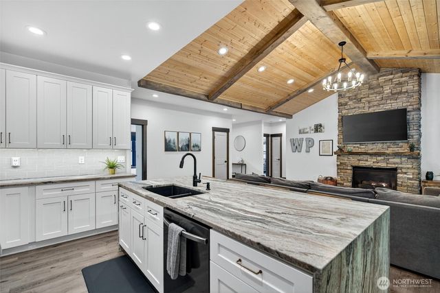 106 Jack Fir Court W, Packwood, WA 98361