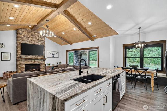 106 Jack Fir Court W, Packwood, WA 98361