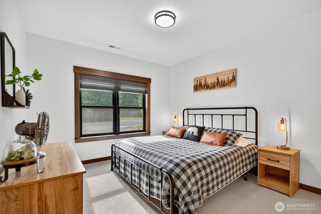 106 Jack Fir Court W, Packwood, WA 98361