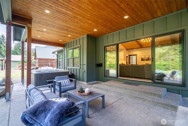 106 Jack Fir Court W, Packwood, WA 98361